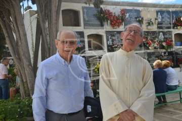 Telde no olvida a sus difuntos (Foto TA y Francisco Javier Santana)